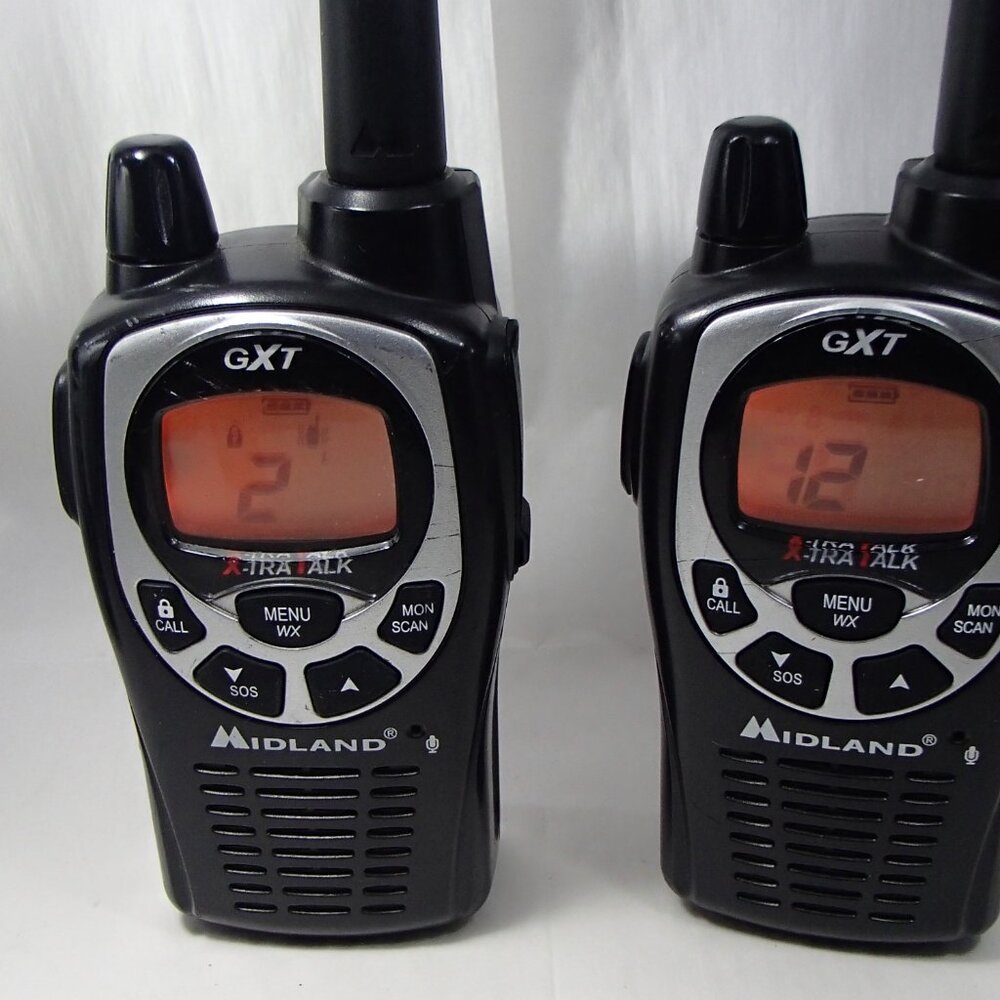 Midland Walkie Talkie GXT1000 GMRS - GXT1000AZ no charger or battery